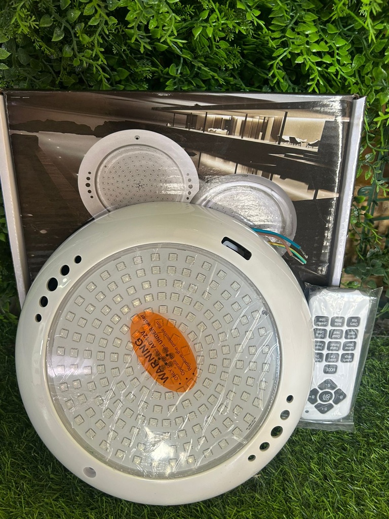 FOCO PLANO COLOR 12V AC 40W RGB, CON CONTROL REMOTO R18 CON ARO PLASTICO FPAQP20240